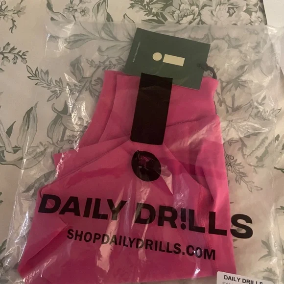 Daily Drills Hot Shot Shortie Shorts (pink biker shorts) - Picture 4 of 7
